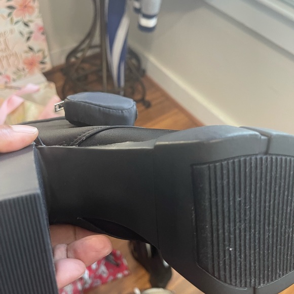 New Steve Madden - Picture 4 of 9